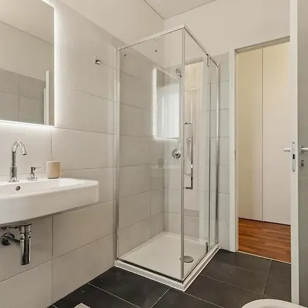 Giax Tower-spa, Pool, Parking Milão