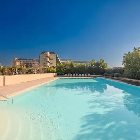 Apartmán Giax Tower-spa, Pool, Parking Milán