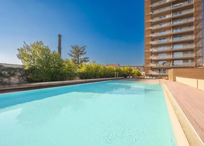 Giax Tower-spa, Pool, Parking Apartment Milan