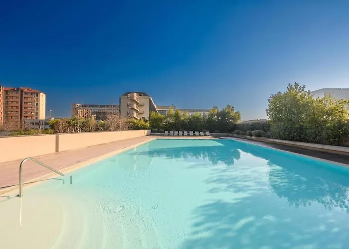Apartment Giax Tower-spa, Pool, Parking Milan