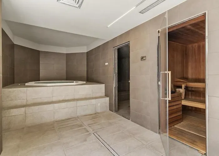 Giax Tower-spa, Pool, Parking * Milan